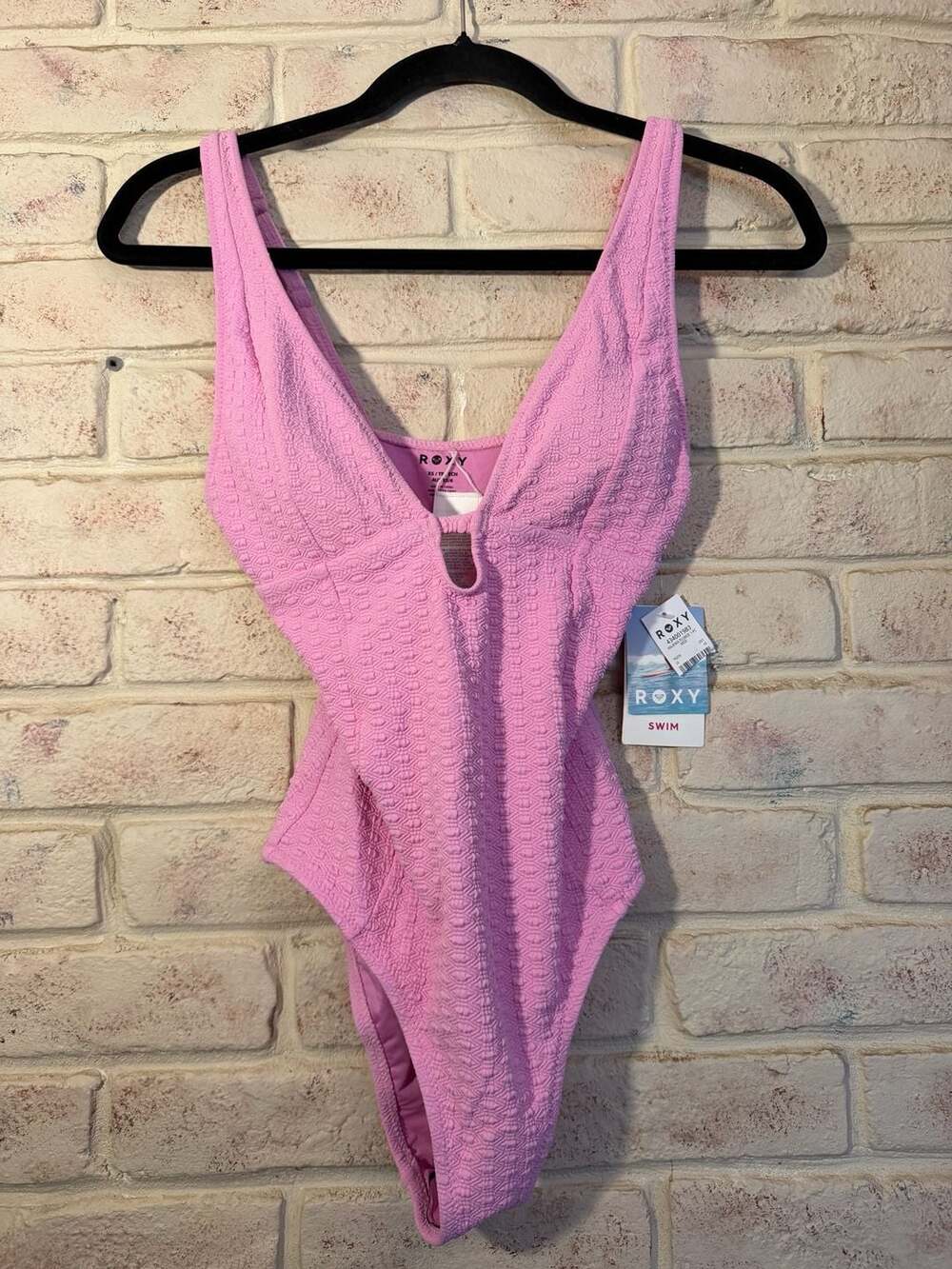 Roxy Haleiwa Plunge One-Piece Swimsuit in Pink Textured Fabric